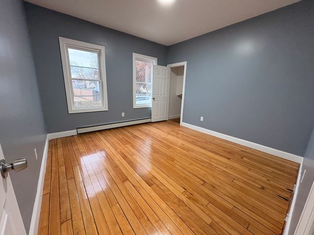 25 Central Sq 3, Brockton, MA 02119
