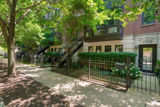 1715 W George Street, Chicago, IL 60657