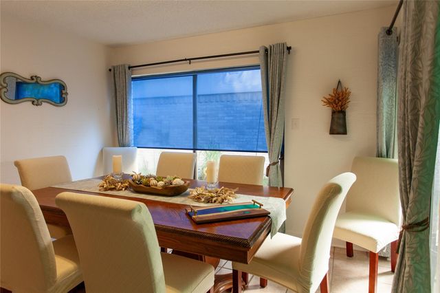 222 Mayfair Circle, Wharton, TX 77488