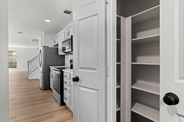 1219 Hollow Ash Lane, Katy, TX 77450