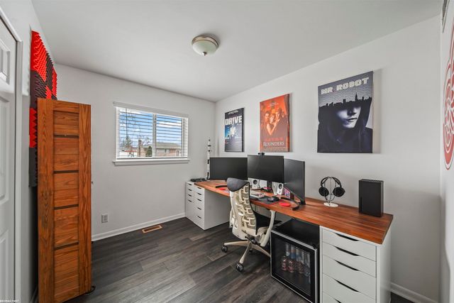 31445 Newport Drive, Warren, MI 48088