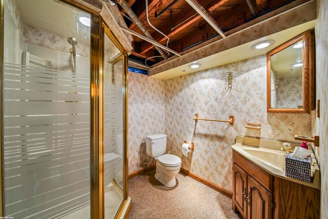 31445 Newport Drive, Warren, MI 48088