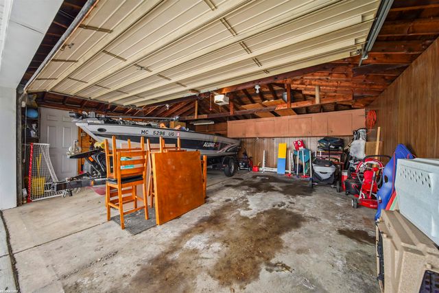 31445 Newport Drive, Warren, MI 48088