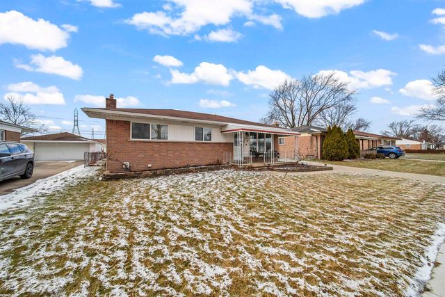 31445 Newport Drive, Warren, MI 48088