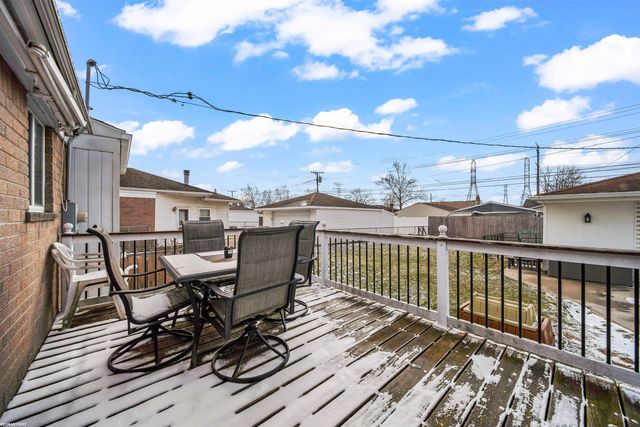 31445 Newport Drive, Warren, MI 48088