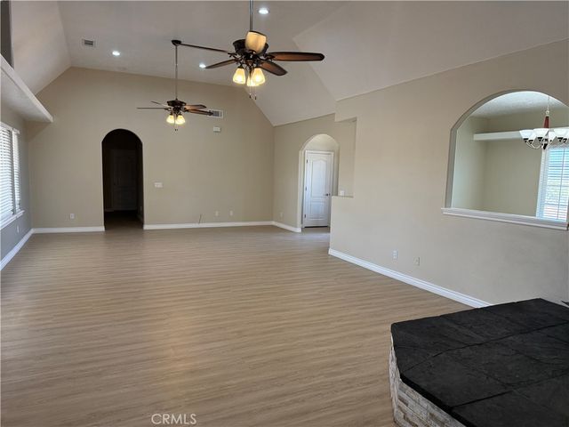 10626 Beaver Avenue, Phelan, CA 92371