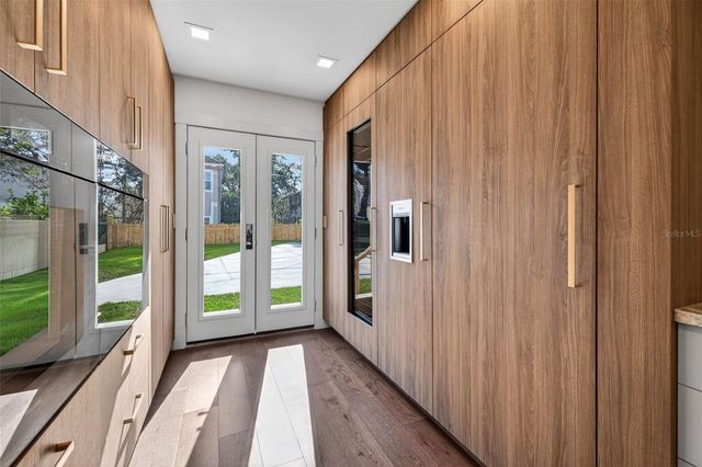 124 19TH AVENUE N, St Petersburg, FL 33704