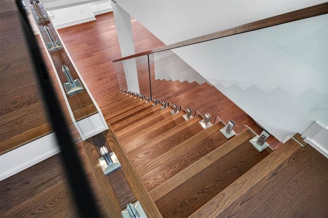 124 19TH AVENUE N, St Petersburg, FL 33704