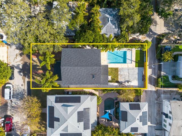 124 19TH AVENUE N, St Petersburg, FL 33704