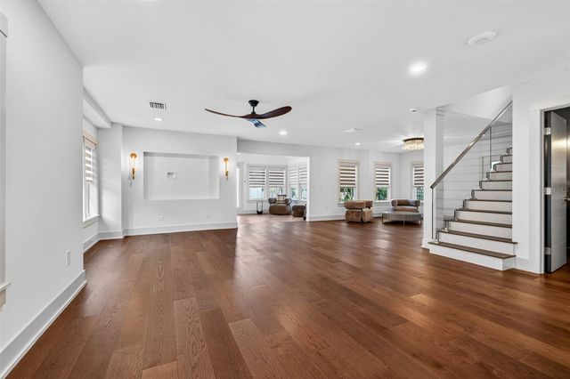 124 19TH AVENUE N, St Petersburg, FL 33704