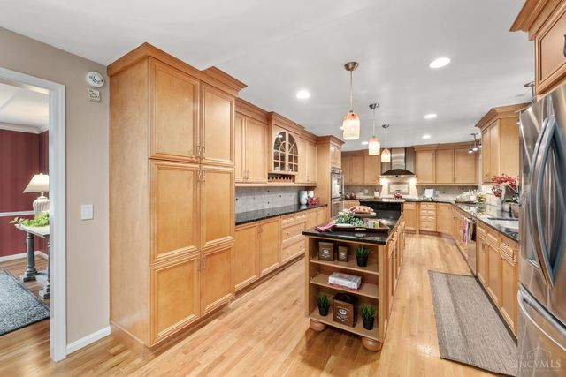 9943 Huntersrun Lane, Symmes Twp, OH 45242
