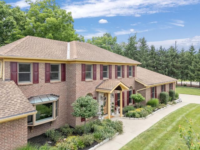 9943 Huntersrun Lane, Symmes Twp, OH 45242
