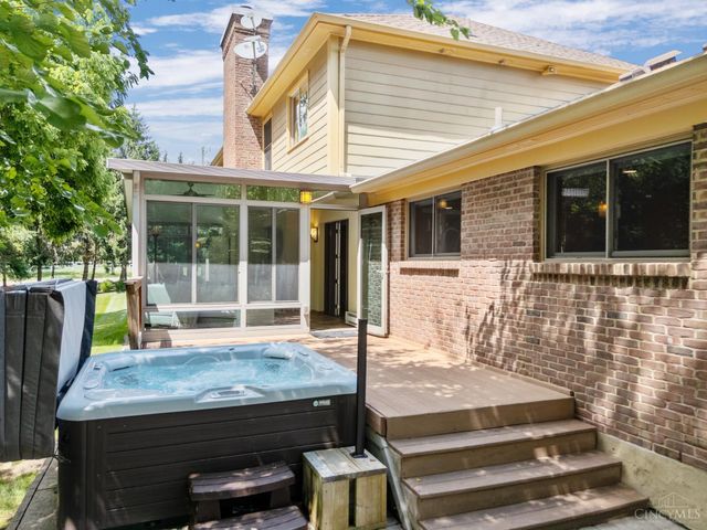 9943 Huntersrun Lane, Symmes Twp, OH 45242