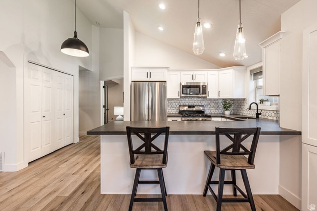 Image 4 of property listing at 1029 ZERMATT DR #8, Midway, UT 84049