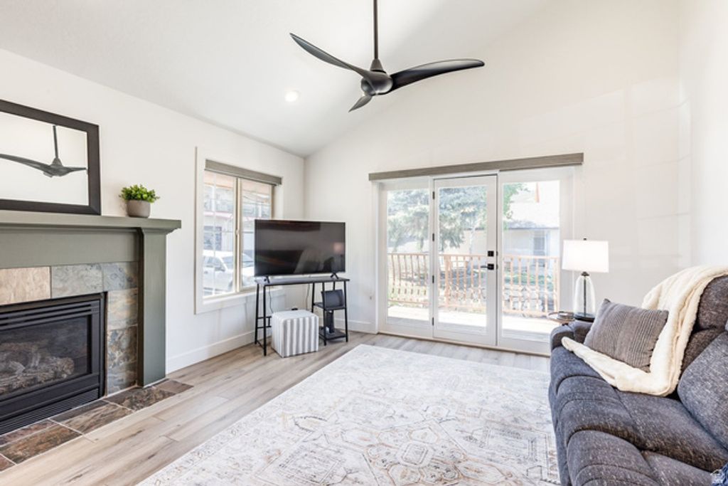 Image 8 of property listing at 1029 ZERMATT DR #8, Midway, UT 84049