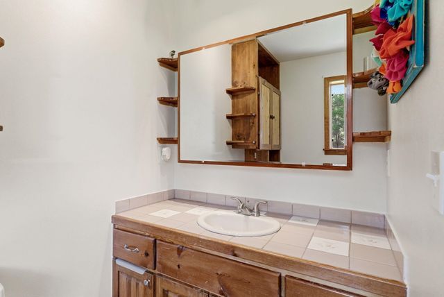 28411 N Short Rd, Deer Park, WA 99006