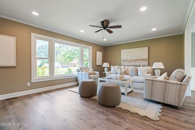 229 Yorkshire Lane, Wilmington, NC 28409