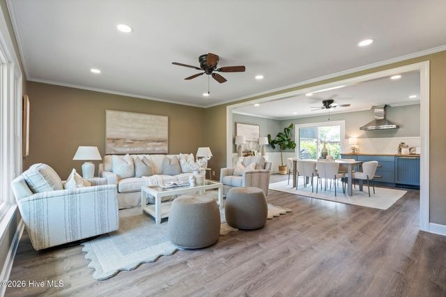 229 Yorkshire Lane, Wilmington, NC 28409