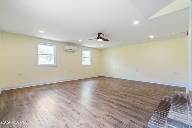 229 Yorkshire Lane, Wilmington, NC 28409