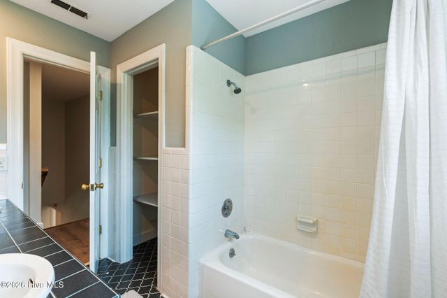 229 Yorkshire Lane, Wilmington, NC 28409