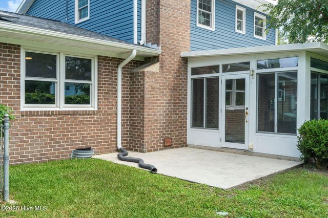 229 Yorkshire Lane, Wilmington, NC 28409