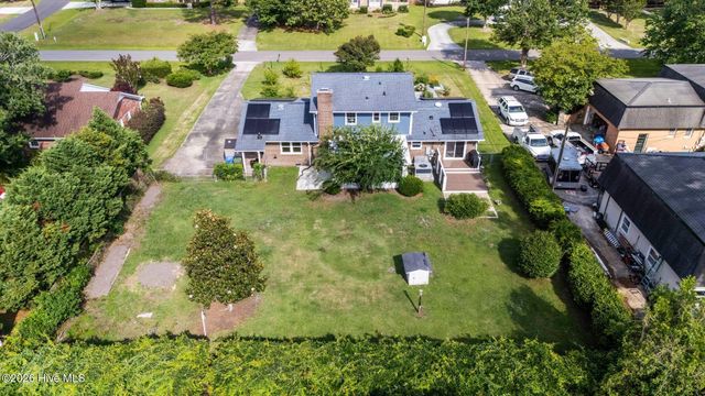 229 Yorkshire Lane, Wilmington, NC 28409