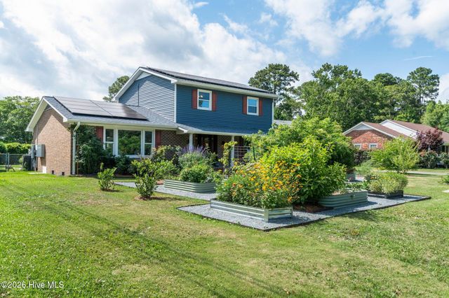 229 Yorkshire Lane, Wilmington, NC 28409