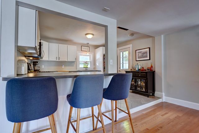15 Arbor St # 1, Exeter, NH 03833