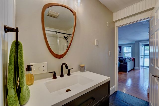 15 Arbor St # 1, Exeter, NH 03833