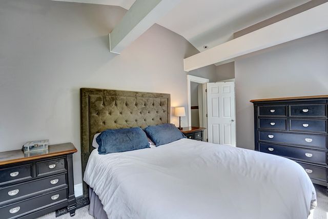 15 Arbor St # 1, Exeter, NH 03833