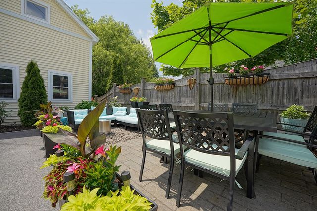 15 Arbor St # 1, Exeter, NH 03833