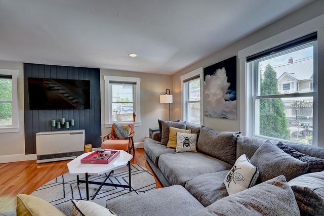 15 Arbor St # 1, Exeter, NH 03833