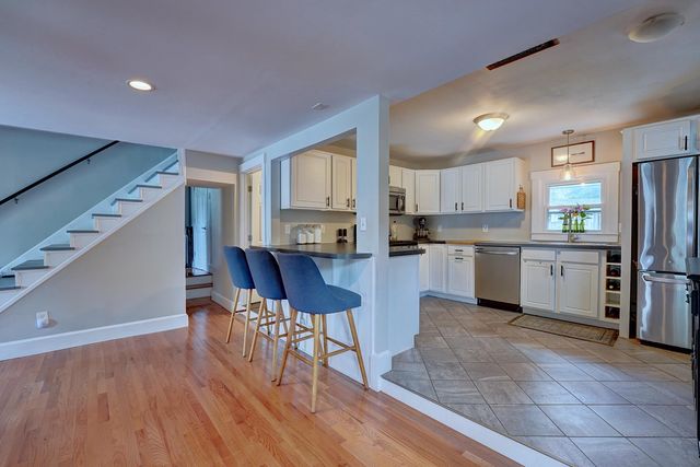 15 Arbor St # 1, Exeter, NH 03833