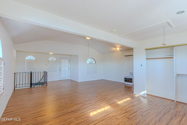 1017 LARIAT Street, El Paso, TX 79915