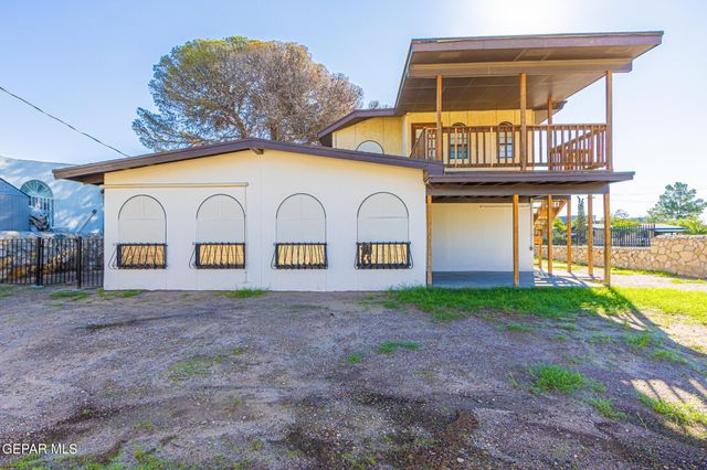 1017 LARIAT Street, El Paso, TX 79915
