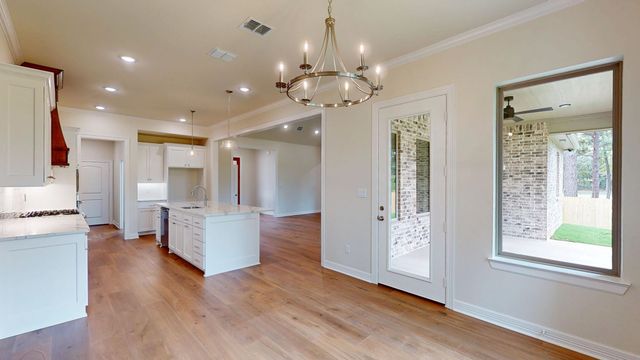 12124 Pinecrest Drive, Flint, TX 75762