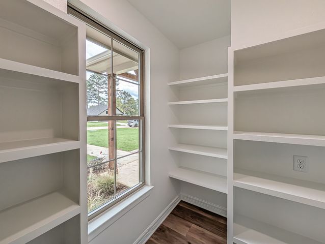12124 Pinecrest Drive, Flint, TX 75762