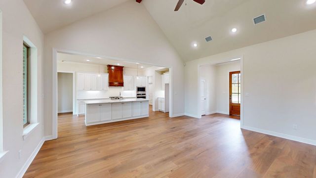 12124 Pinecrest Drive, Flint, TX 75762