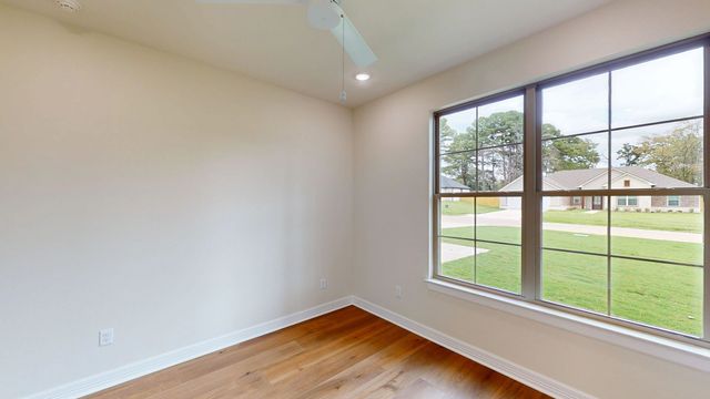 12124 Pinecrest Drive, Flint, TX 75762