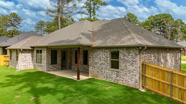 12124 Pinecrest Drive, Flint, TX 75762
