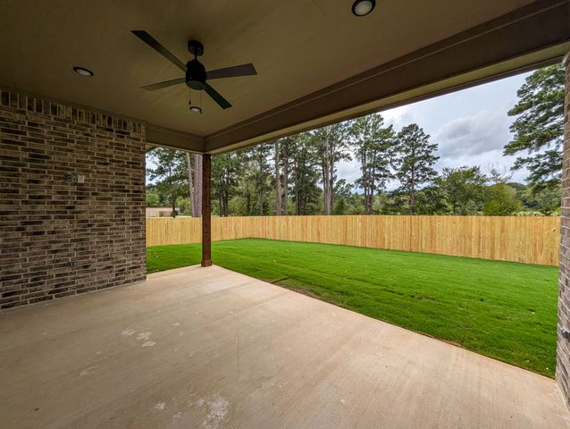 12124 Pinecrest Drive, Flint, TX 75762