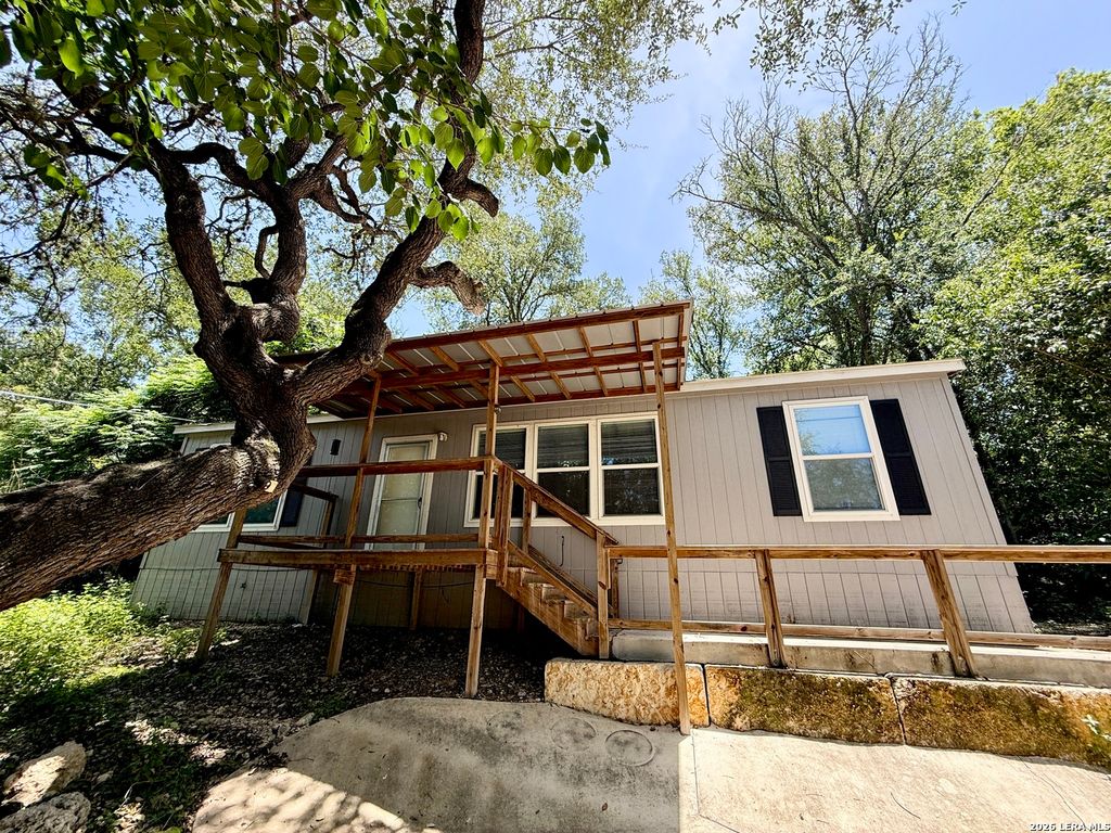 159 Deer Ln, New Braunfels, TX 78130