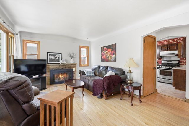5512 35th Avenue S, Minneapolis, MN 55417