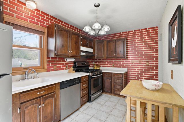5512 35th Avenue S, Minneapolis, MN 55417