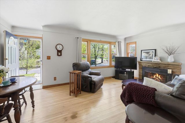 5512 35th Avenue S, Minneapolis, MN 55417