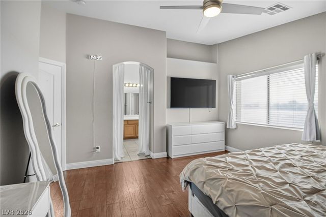 6749 Lookout Lodge Lane 2, North Las Vegas, NV 89084