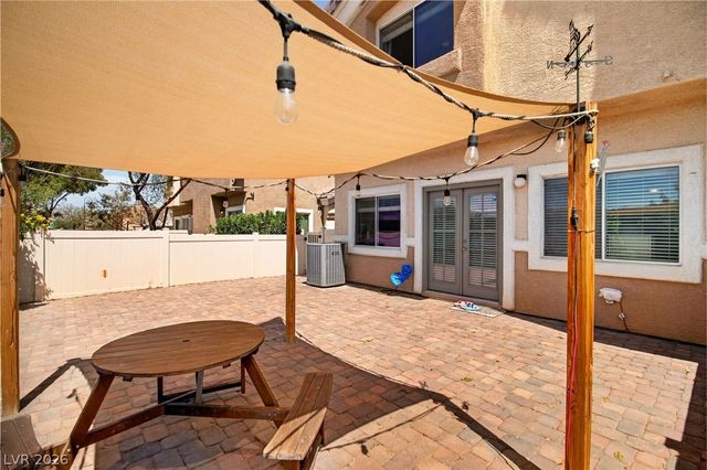 6749 Lookout Lodge Lane 2, North Las Vegas, NV 89084