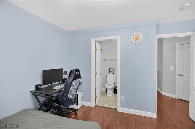 6749 Lookout Lodge Lane 2, North Las Vegas, NV 89084