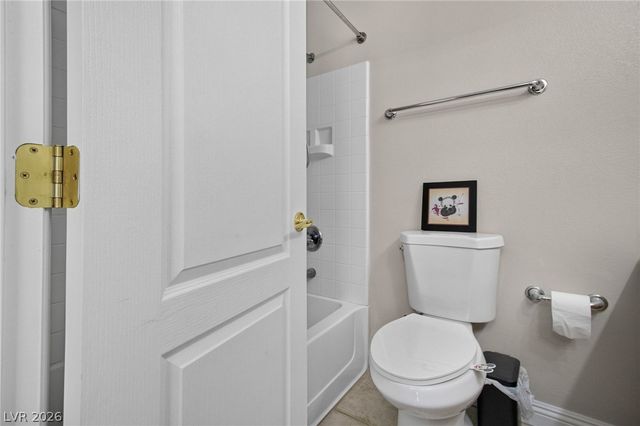 6749 Lookout Lodge Lane 2, North Las Vegas, NV 89084