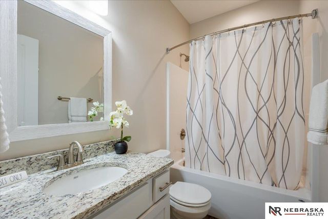 2848 Sheila Lane, Lincoln, NE 68516